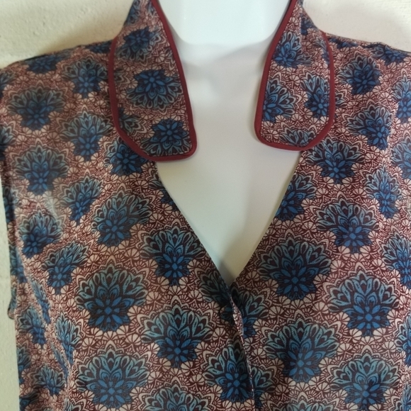 Cabi 3620 fan high collar sleeveless blouse - Picture 5 of 12